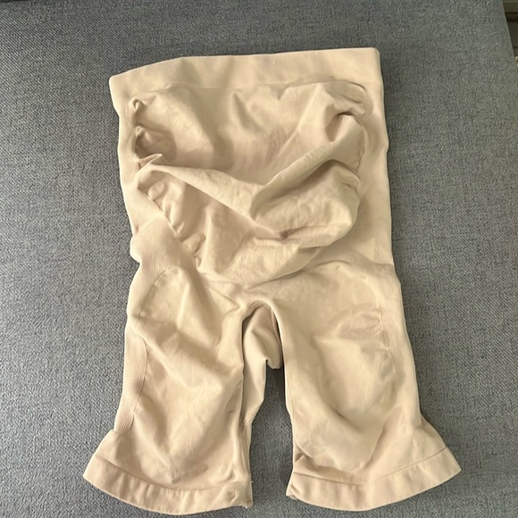 SKIMS Intimates & Sleepwear Skims Maternity Shapewear Open Gusset